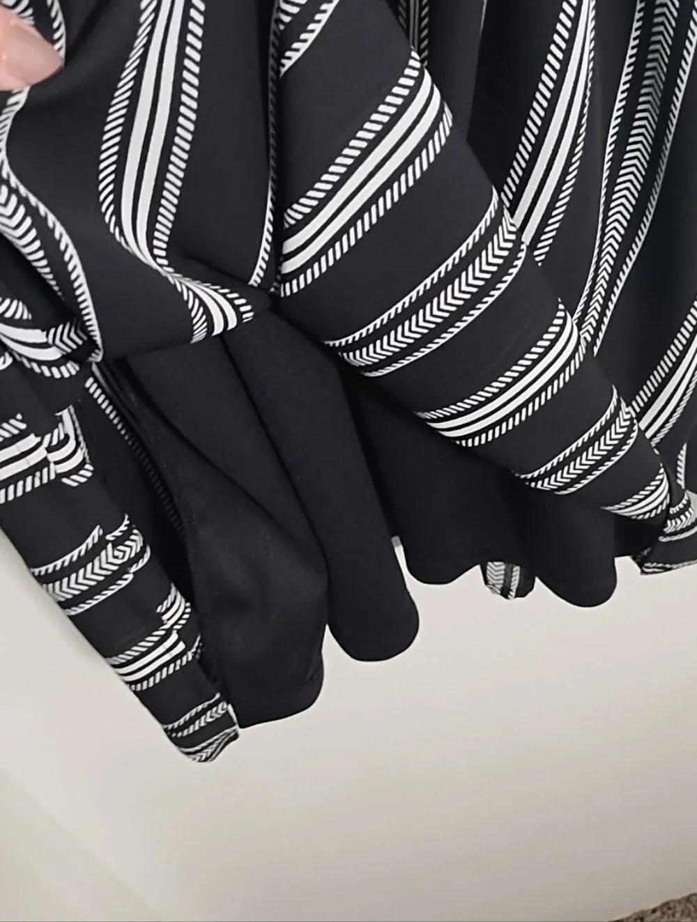 Candie's Halter Mini Shift Dress XL  Keyhole Black & White Striped Lined Flowy